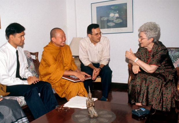 La bella amistad entre el monje tailandés Phra Maha Thongrattana Thavorn y la fundadora del Movimiento de los Focolares Chiara Lubich