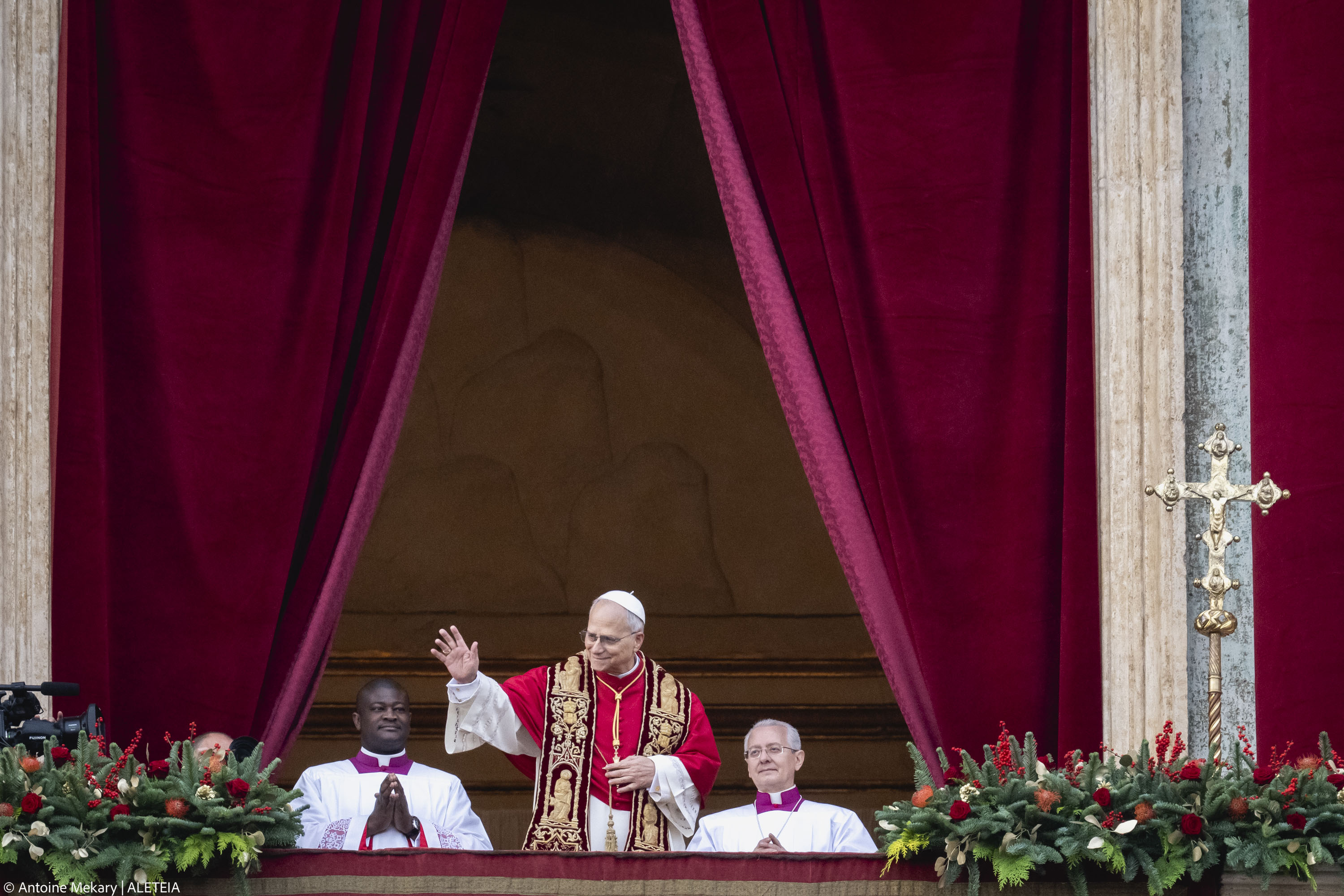 {"rendered":"MENSAGEM URBI ET ORBI DO SANTO PADRE LE\u00d3N XIV"}