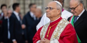 El Papa va al corazón de Roma para rezar ante la columna de la Inmaculada Concepción