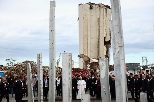 pope-leo-xiv-prays-2020-beirut-port-explosion-victims-beirut-lebanon