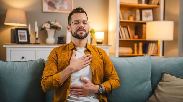 decretar y manifestar