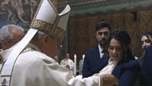 Corner Item Image - El Papa León XIV bautizó a veinte niños en la Capilla Sixtina