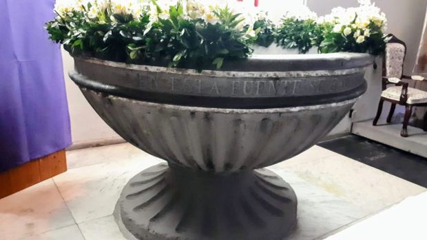 Bautismo, pila bautismal, nombre de pila