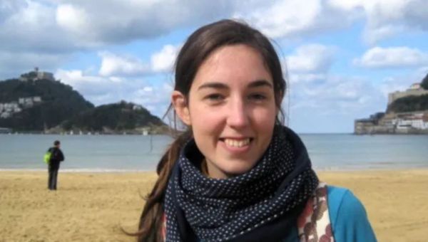 Corner Item Image - Elena Calero, ¿una futura santa en jeans?