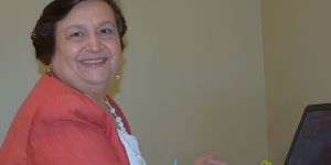 De antropóloga a maestra de líderes hispanos migrantes en E.E.U.U.