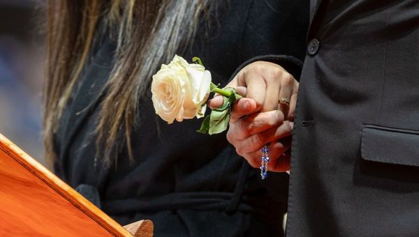 Corner Item Image - La oración a la Virgen en el funeral por las víctimas de Adamuz