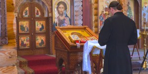 Católicos orientales no se arrodillan en tiempo de Pascua