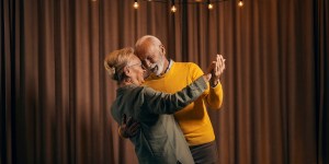 ¿Por qué deberías bailar con tu pareja según la ciencia?