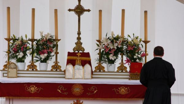 Corner Item Image - 7 puntos de reflexión en torno a las consagraciones episcopales de la FSSPX