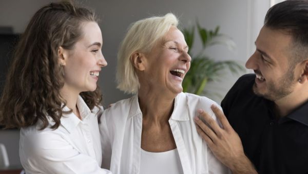 Corner Item Image - ¿Cómo pueden los hermanos organizarse para cuidar a sus padres ancianos?
