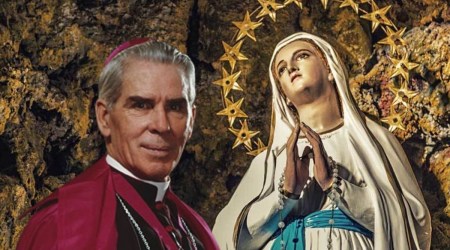 Fulton Sheen y 3 historias sobre Nuestra Señora de Lourdes