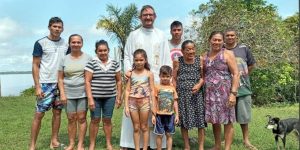 Padre Luís Modino, misionero español en la Amazonía