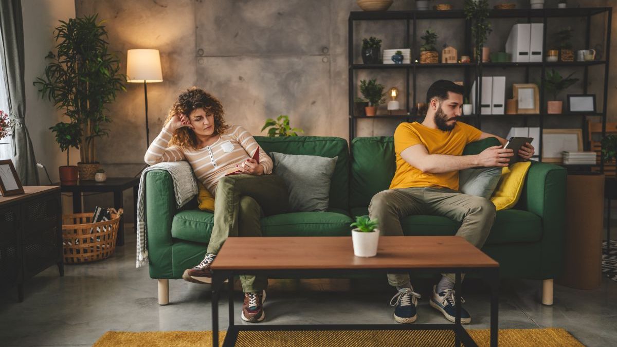 pareja- distanciada - matrimonio
