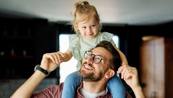 Corner Item Image - Educar y dar frutos es encender la brújula de valentía