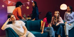 ¿Te cuesta hacer amigos y mantener la relación con ellos?