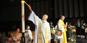 5 razones para comprar un cirio en esta Vigilia pascual