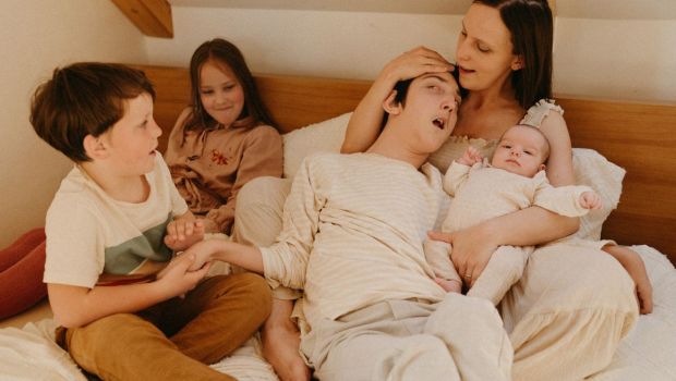 Urška Golob s svojimi otroki