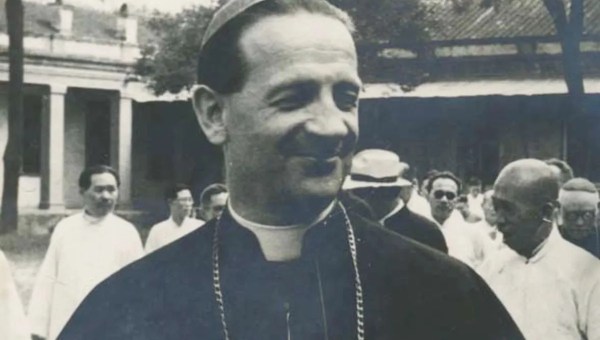 Corner Item Image - La extraordinaria vida de Monseñor Riberi, el servidor de los papas