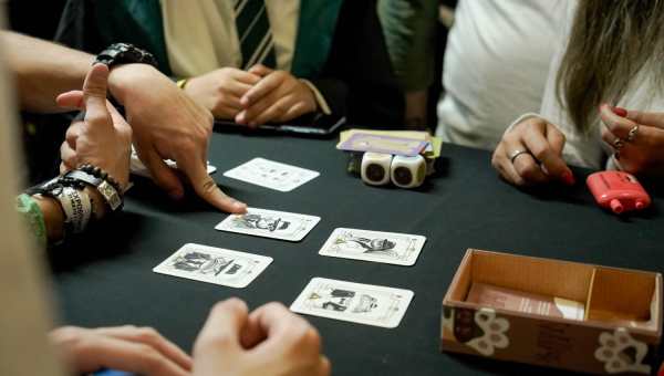 Corner Item Image - Juegos de mesa en familia: el antídoto contra las pantallas 