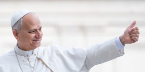 La jerarquía en la Iglesia debe estar al servicio, subraya León XIV