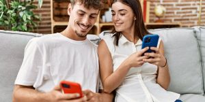 Cinco formas de usar el celular para fortalecer tu relación