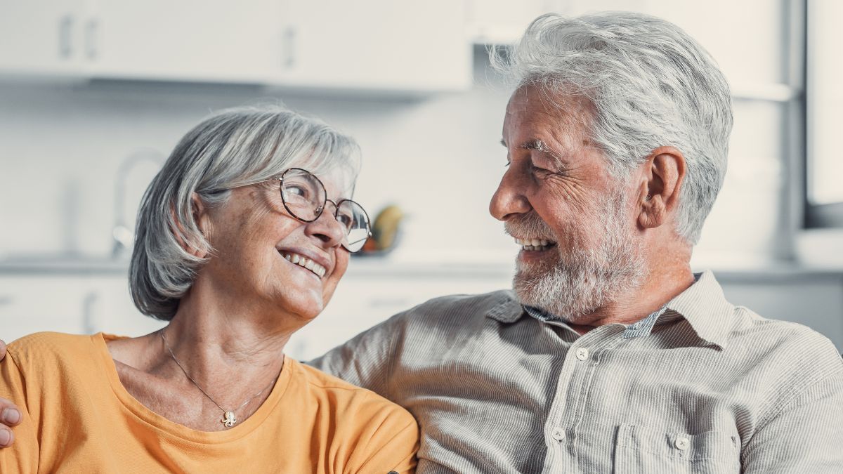 OLD-COUPLE.jpg