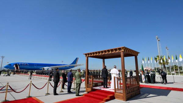 algeria's-president-abdelmadjid-tebboune-pope-leo-xiv-houari-boumediene-international-airport