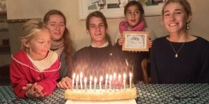 María y Esperanza, gemelas siamesas: 28 minutos que cambiaron a toda una familia