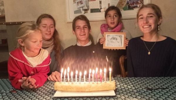 Corner Item Image - María y Esperanza, gemelas siamesas: 28 minutos que cambiaron a toda una familia