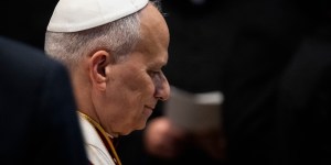 La breve oración que da paz al papa León por las noches