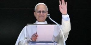 Regina Coeli: León XIV pide que “la esperanza vuelva a tener voz”