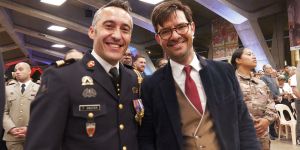 Un bombero recupera la fe gracias al hombre al que salvó