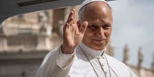 León XIV explica por qué no modificar la liturgia por iniciativa propia