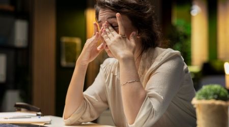 La generación sándwich: el reto de sostener a hijos y padres