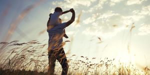 Cómo la paternidad transforma: cuatro historias reales