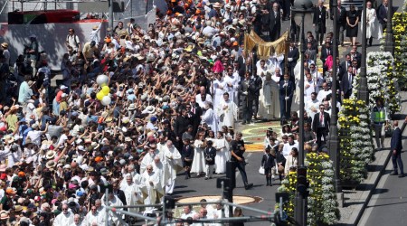 En Madrid, una fuerte presencia latinoamericana con motivo de la visita del “Papa peruano”