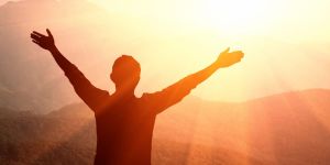 Amar a Dios significa entregarte a Él sin reservas