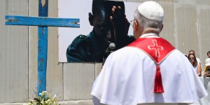 “Abrazar la cruz de Cristo”: la invitación de León XIV a las Islas Canarias