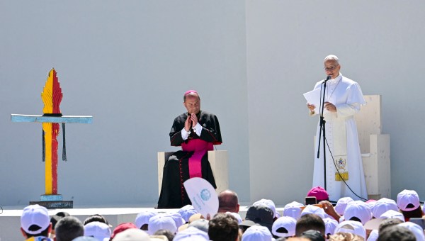 pope-leo-xiv-migrant-bousso-diouf-las-raices-the-roots-san-cristobal-de-la-laguna-canary-island-tenerife