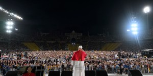 “¡Viva Jesús!”: en Barcelona, los católicos se unen en torno a León XIV