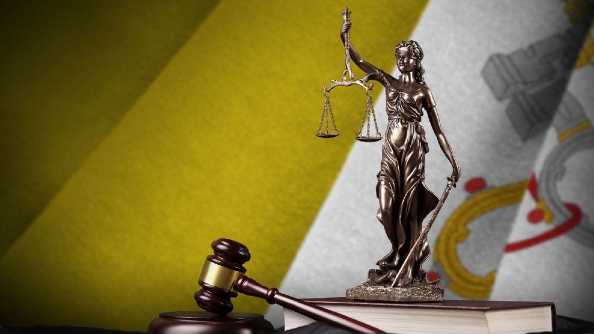 Asuntos, Tribunal Eclesiástico, Iglesia católica, diócesis, obispo, juez, papa, pastor, rey, gobierno, guía, justicia, leyes, derecho canónico