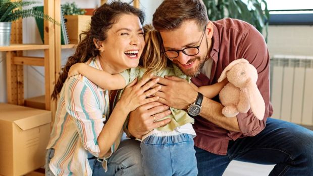 abrazo-hijos-salud-emocional-hábitos
