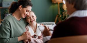Cómo acompañar a tu hijo en su proceso terapéutico 