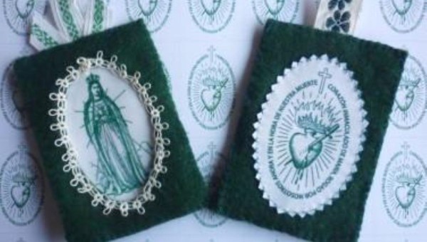 Escapulario verde, escapulario, Virgen María, apariciones marianas, sor Justina