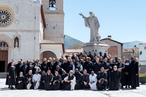 monjes benedictinos