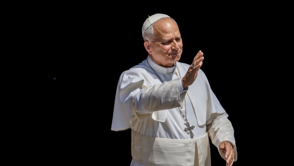 pope-leo-xiv-angelus-castel-gandolfo