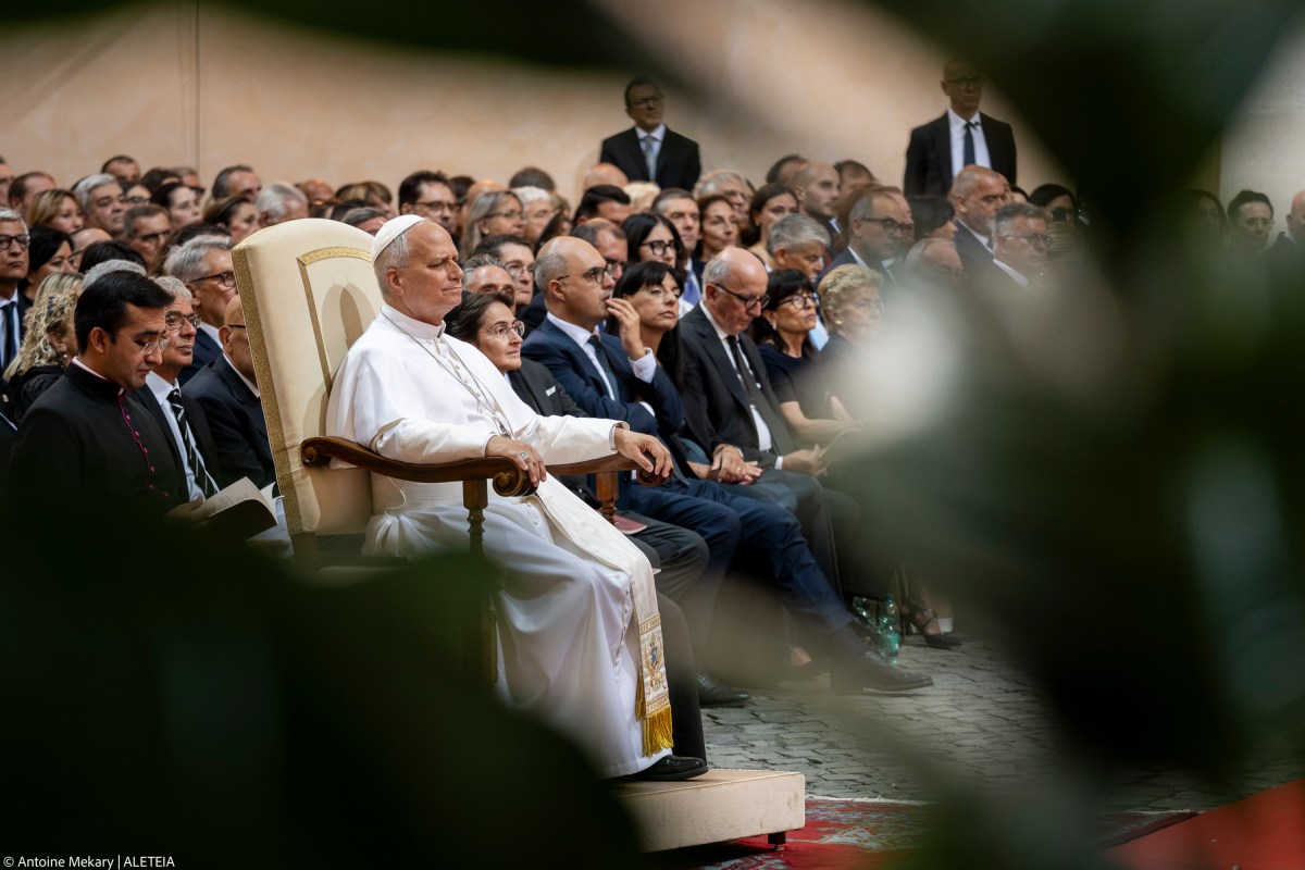 AMCGCJ1826pope-leo-xiv-concert-apostolic-palace-summer-papal-residence-castel-gandolfo