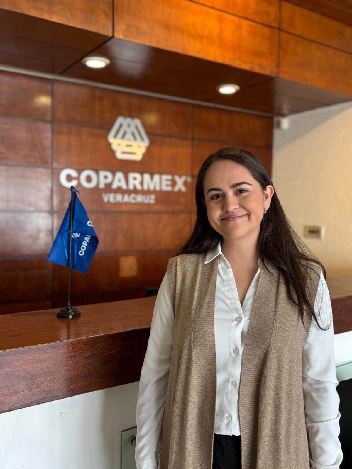 Cómo conectar tu profesión con el servicio a los demás: la vocación social de Alessa García