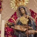 Flores en Ceuta: la tradición de Nuestra Señora de África